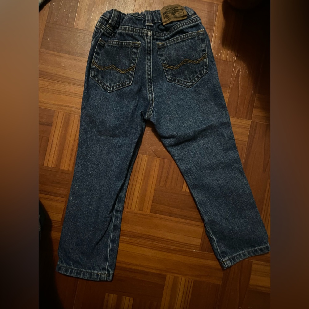 Size 4T wrangler jeans
